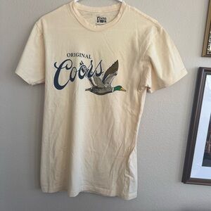 Coors Vintage Cream Graphic T-Shirt